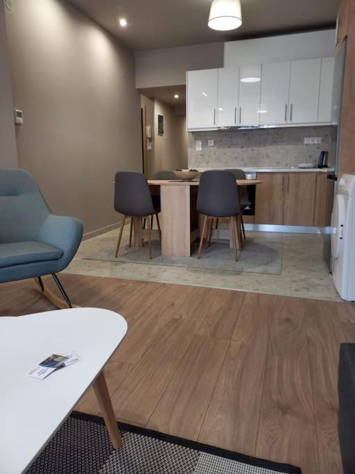 Kassandrou Deluxe Apartment Thessaloníki Exteriör bild